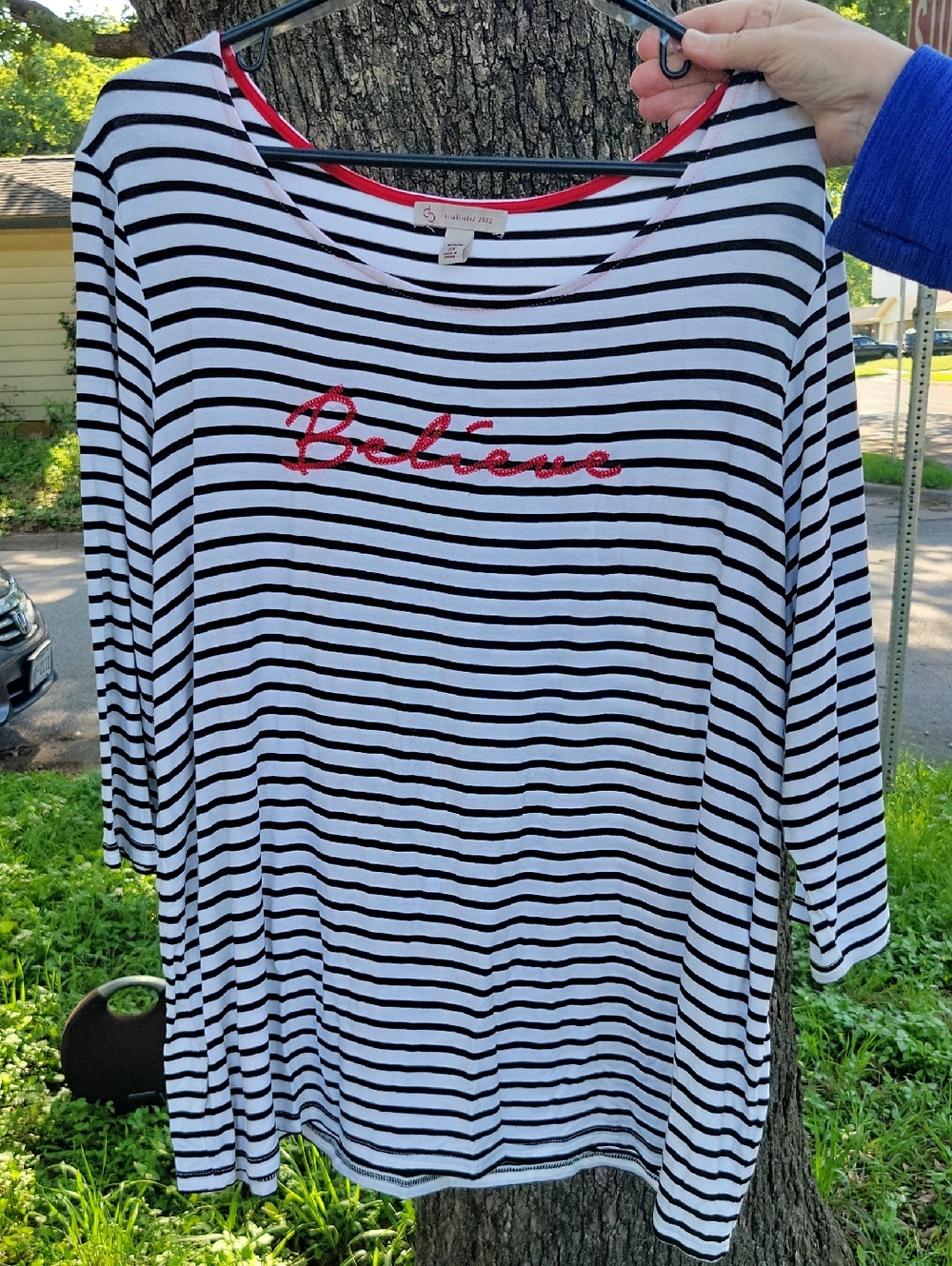 Dress Barn White & Black Striped "Believe" Womens Top with Red Accent 3/4 Sleeve